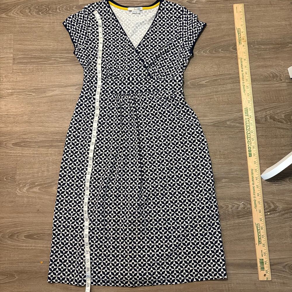 Boden Jenny Faux Wrap Dress Sz 4 / XS Navy White Geo Print V Neck Slim Fit - Picture 7 of 11
